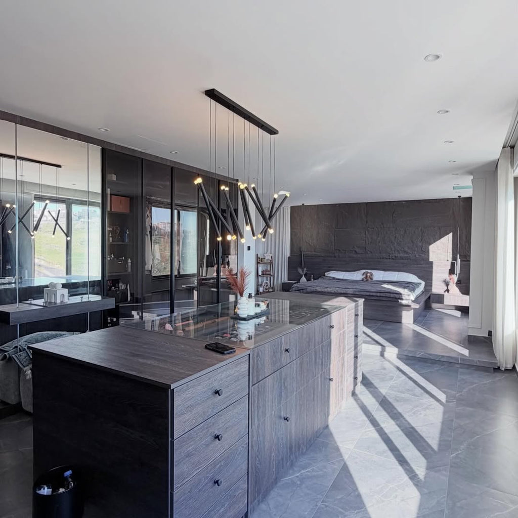 A third-floor apartment with a rooftop, 149sqm