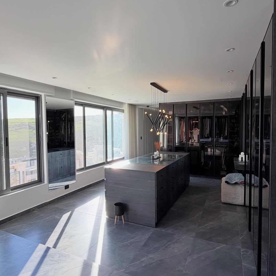 A third-floor apartment with a rooftop, 149sqm