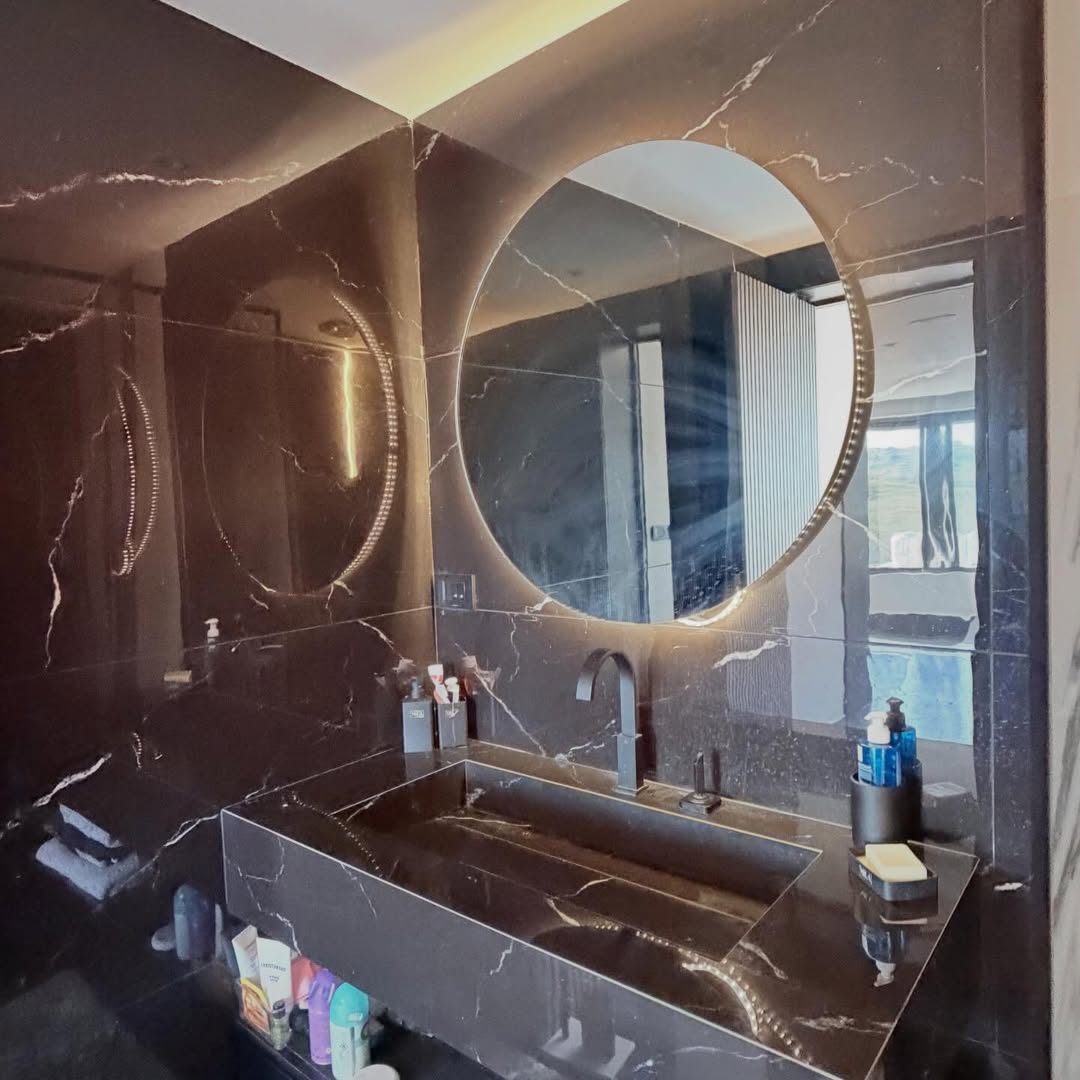 A third-floor apartment with a rooftop, 149sqm