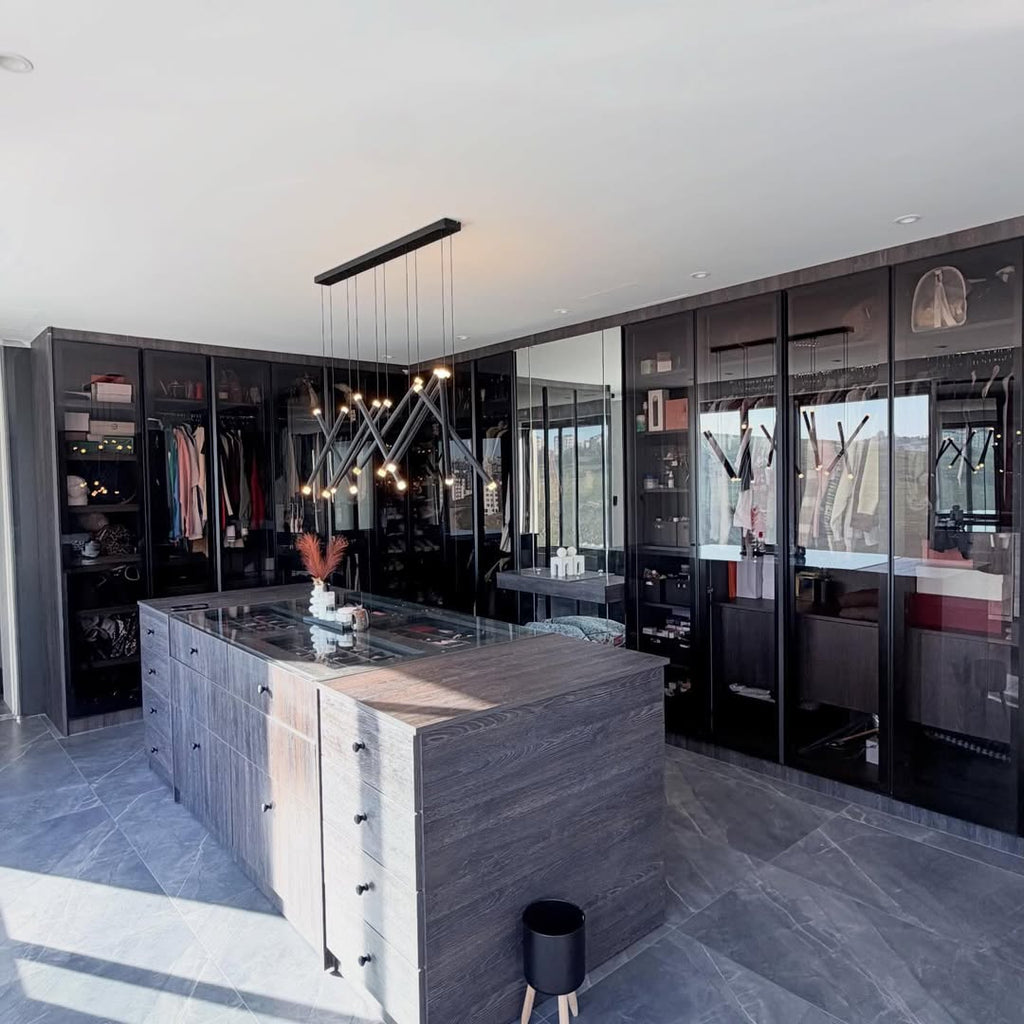 A third-floor apartment with a rooftop, 149sqm