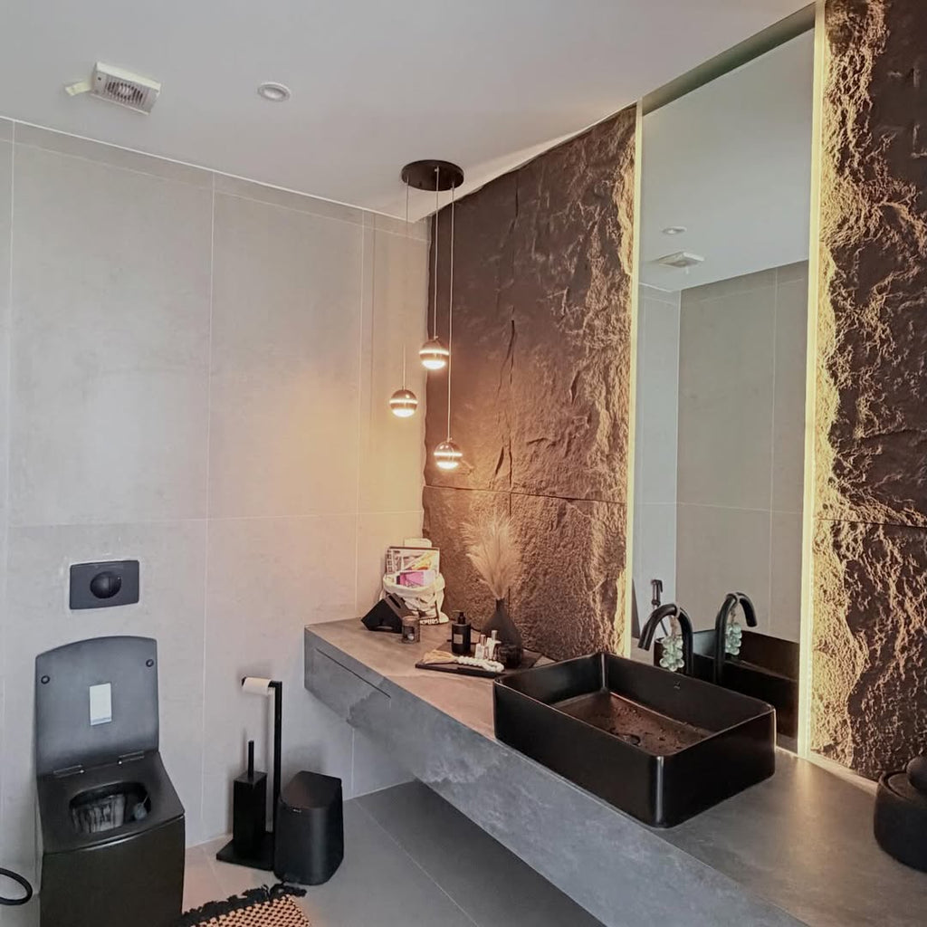 A third-floor apartment with a rooftop, 149sqm