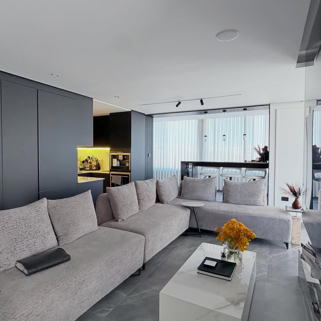 A third-floor apartment with a rooftop, 149sqm
