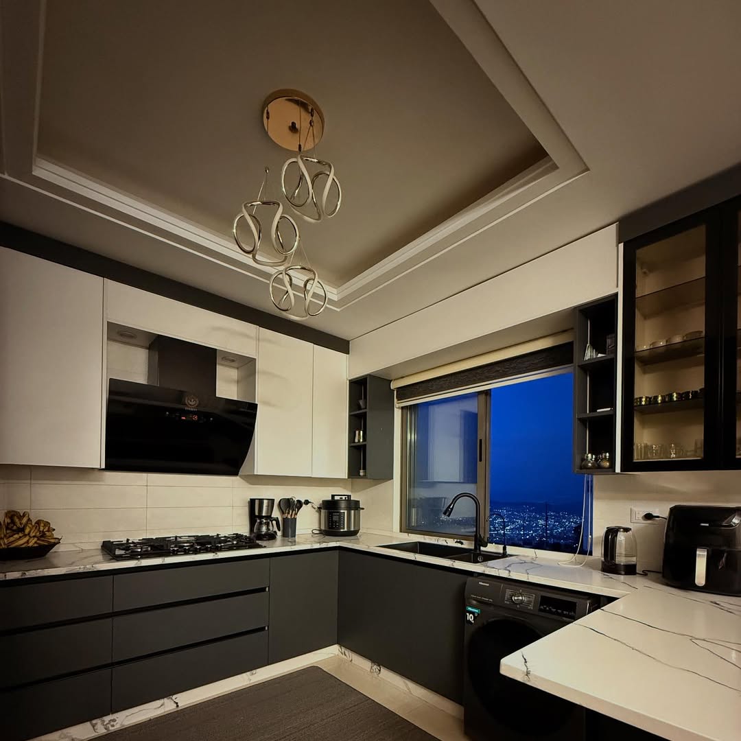 First-floor apartment with an area of 159 sqm