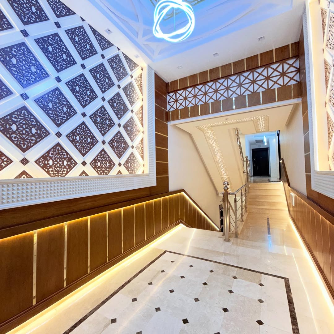 First-floor apartment with an area of 159 sqm
