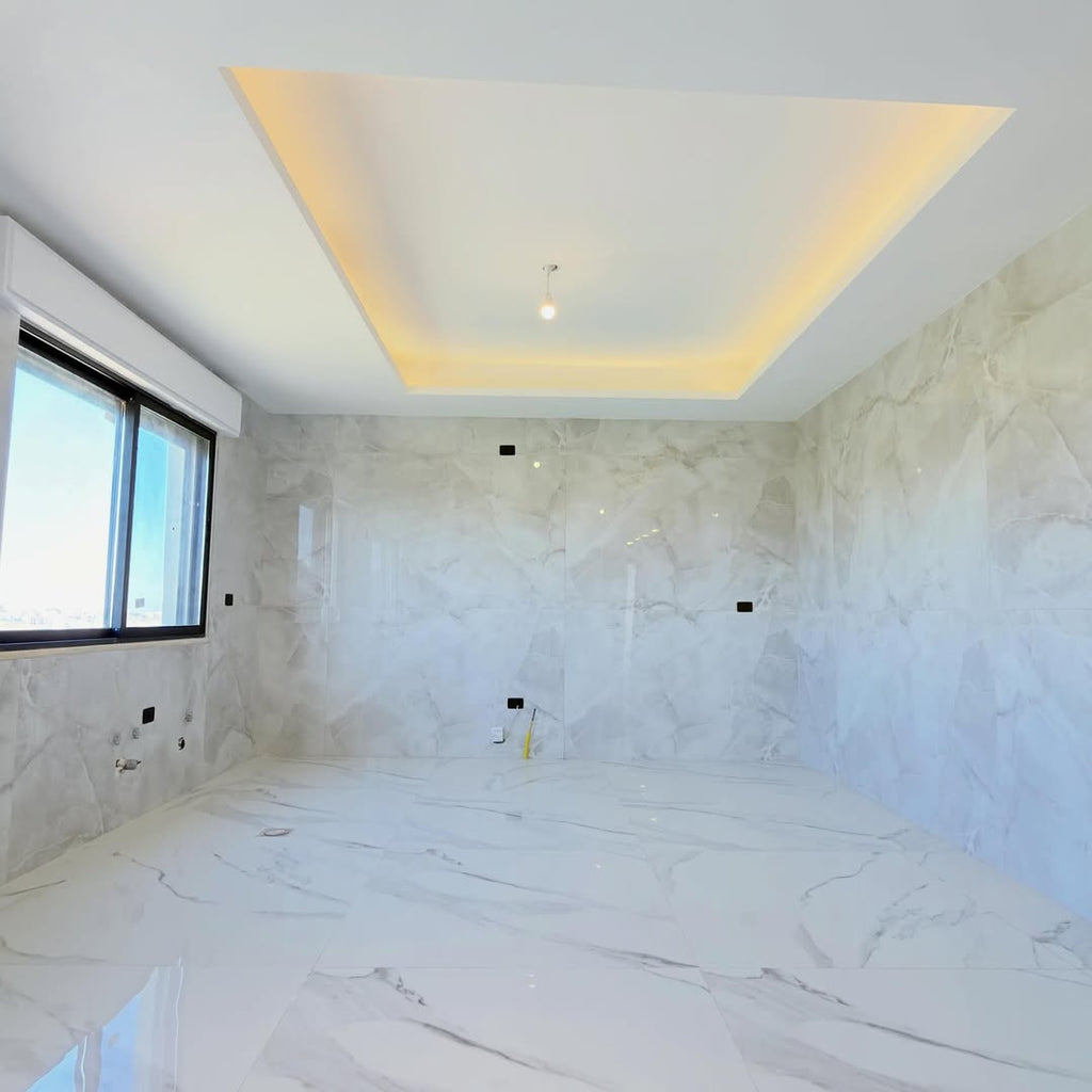 Fifth-floor apartment