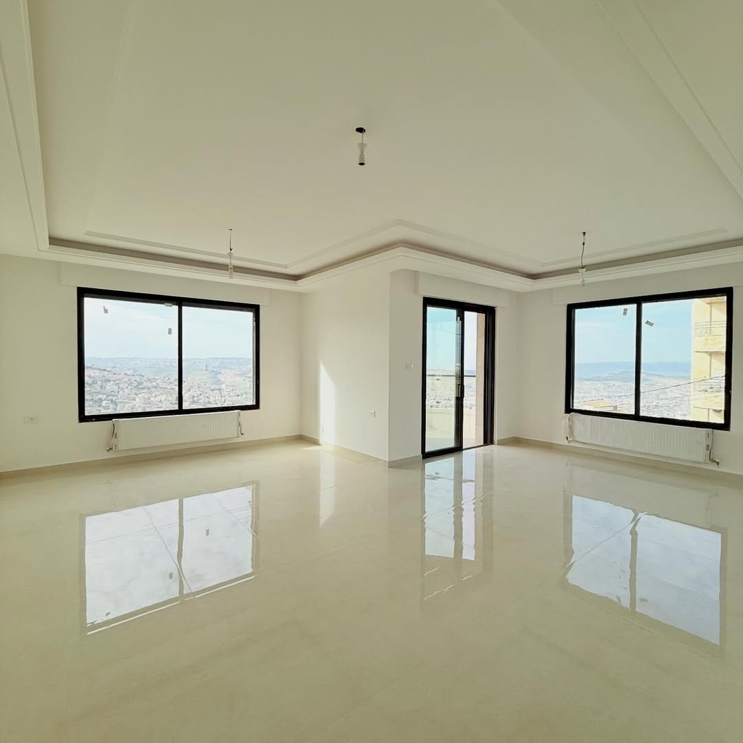 Apartment with an area of 198 sqm.