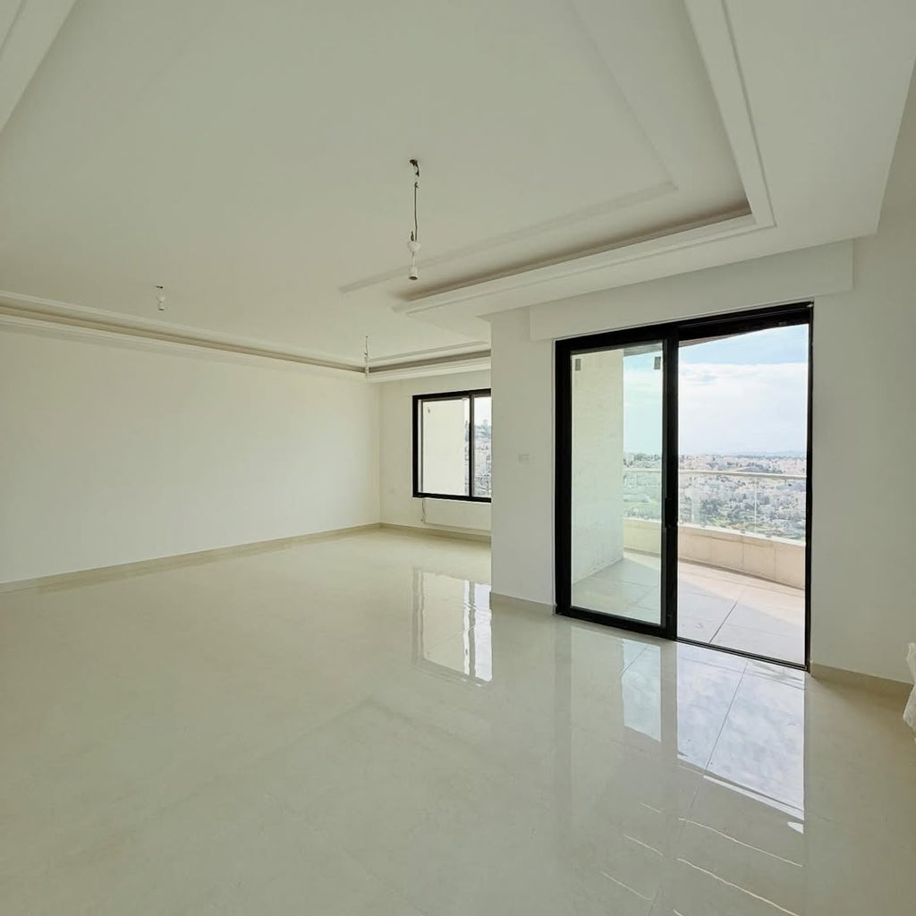 Apartment with an area of 198 sqm.