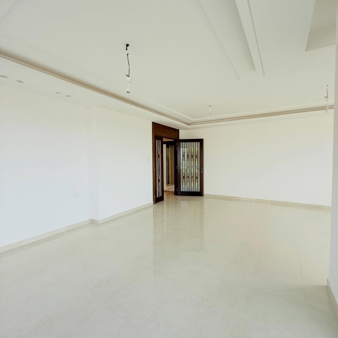 Apartment with an area of 198 sqm.