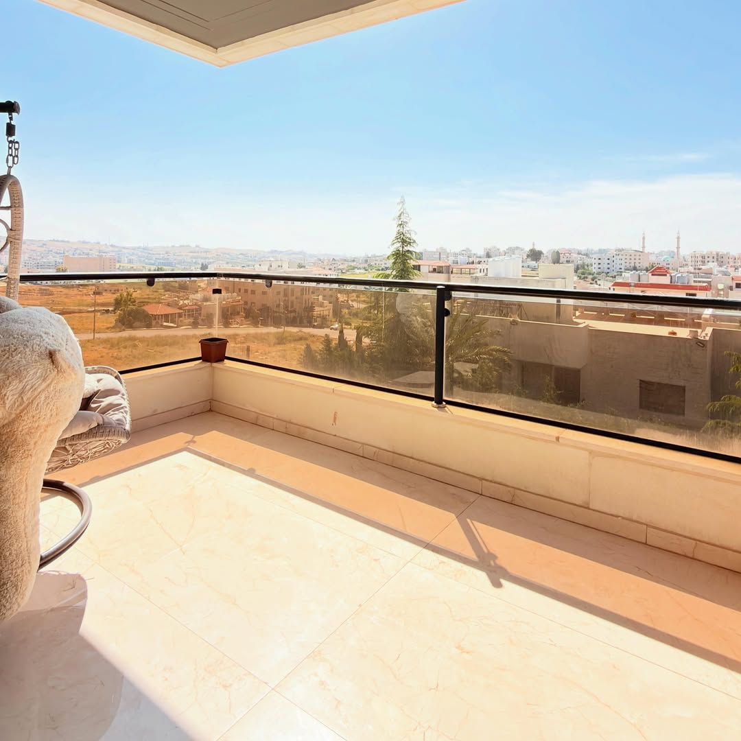 Third Floor Apartment with Private Roof – Total Area 400 sqm
