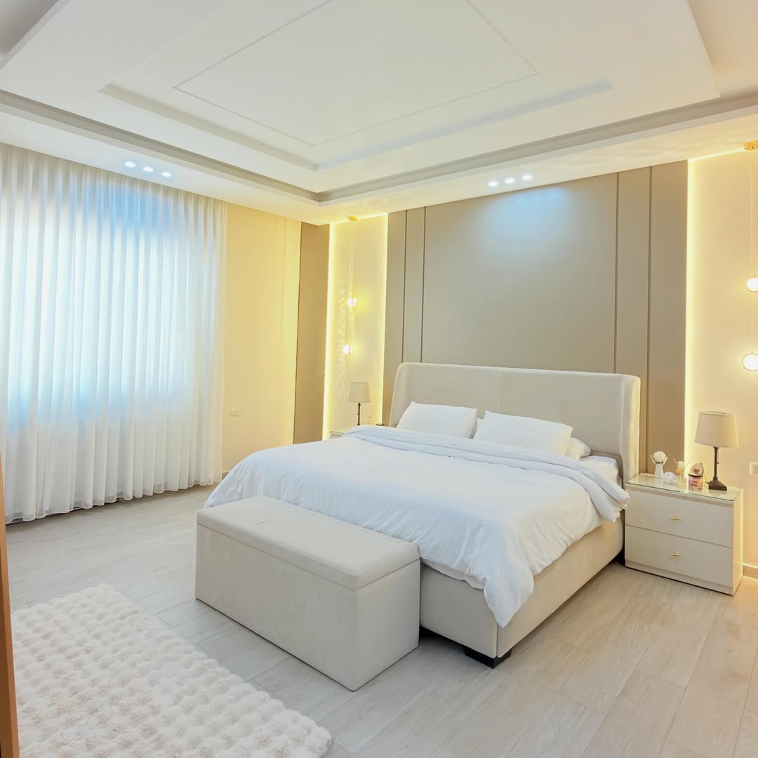 Third Floor Apartment with Private Roof – Total Area 400 sqm