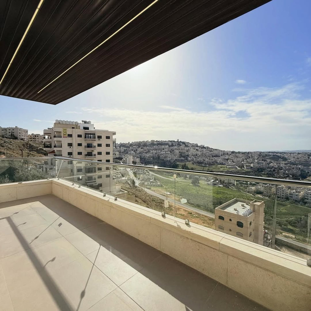 Apartment with an area of 204 sqm