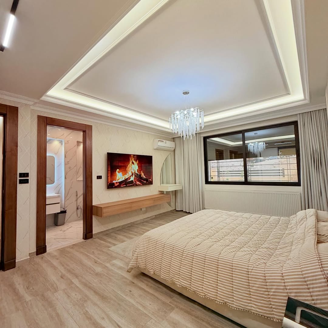 A ground-floor apartment with an area of 450 sqm.