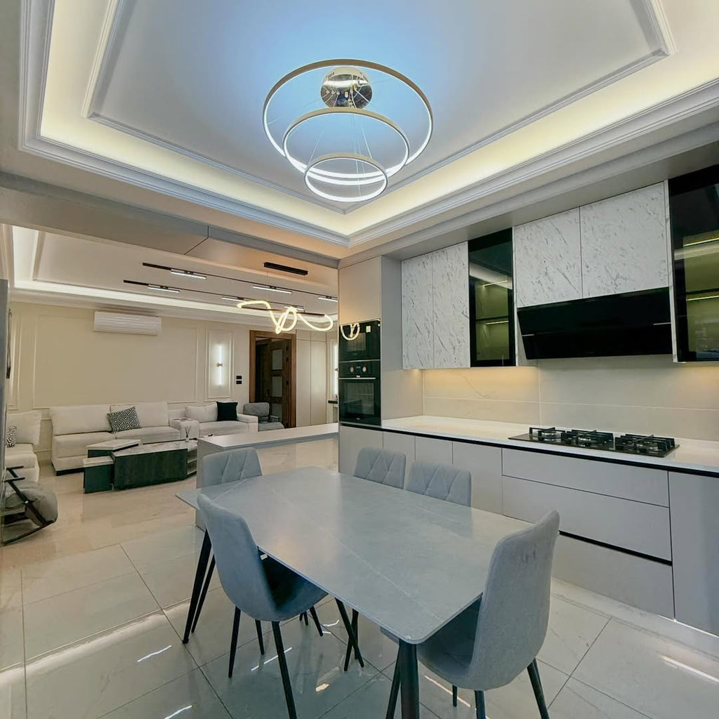 A ground-floor apartment with an area of 450 sqm.