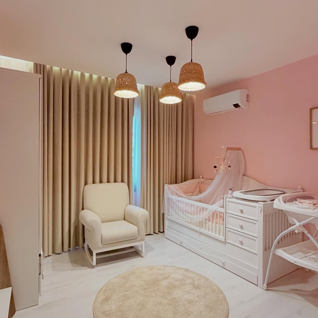 Apartment with a rooftop (duplex), 300sqm.
