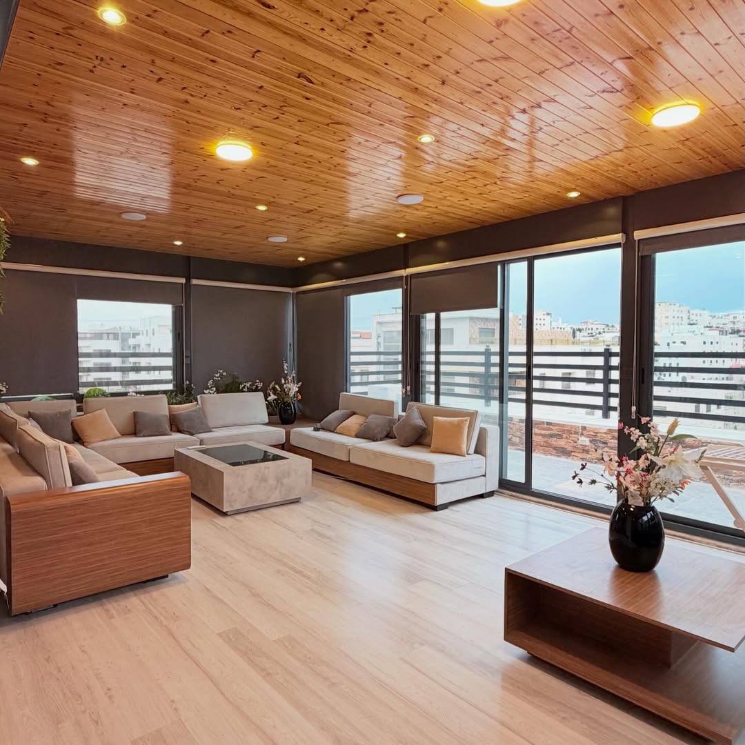 Apartment with a rooftop (duplex), 300sqm.