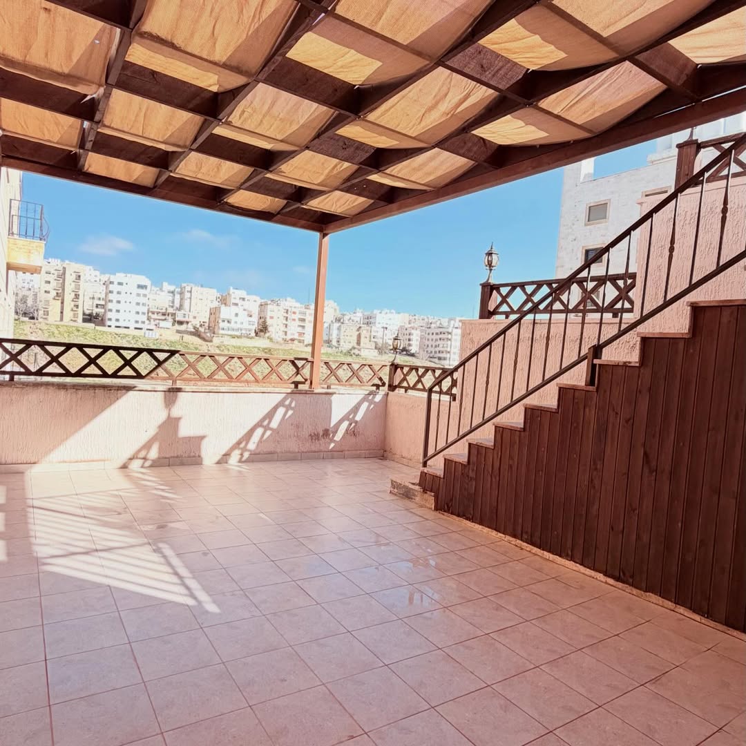 Apartment with an area of 350 sqm.