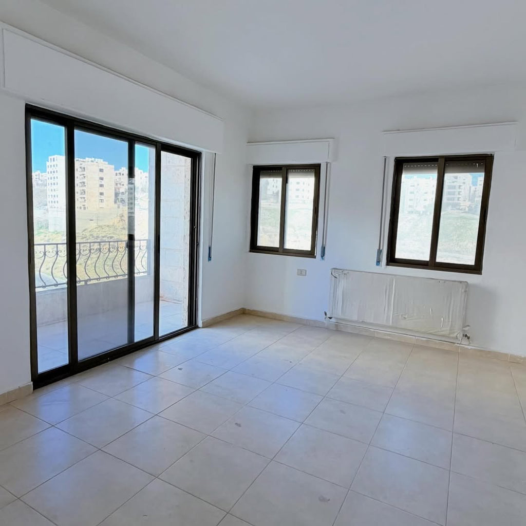 Apartment with an area of 350 sqm.