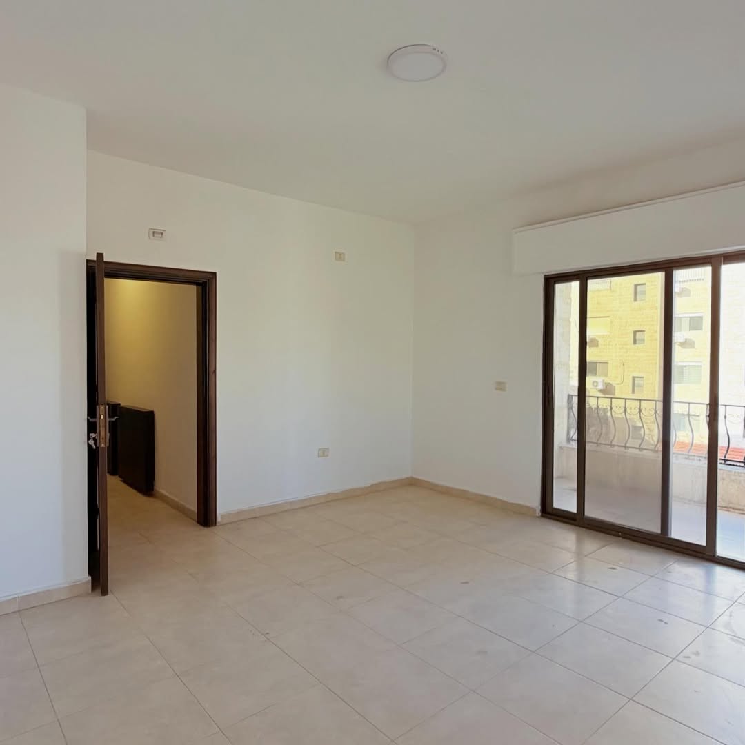 Apartment with an area of 350 sqm.