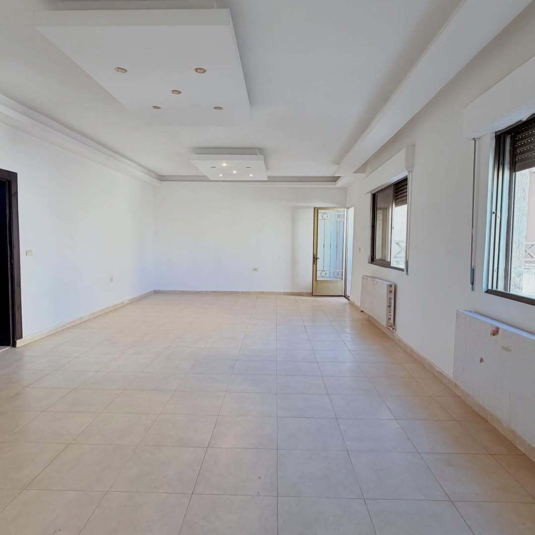 Apartment with an area of 350 sqm.