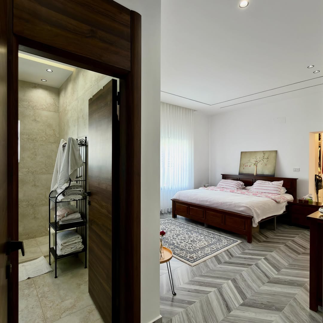 Roof Top  Apartment – 374 sqm