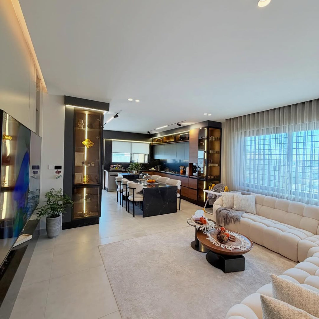 Apartment with a rooftop, total area 440 sqm