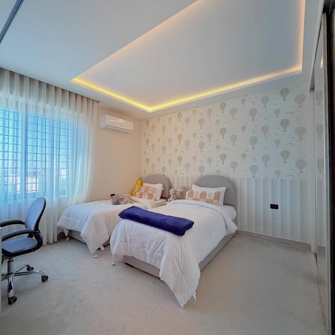 Apartment with a rooftop, total area 440 sqm