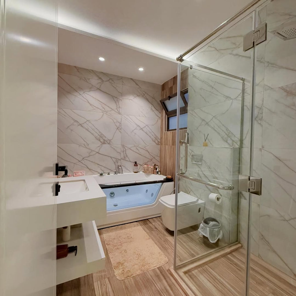 Apartment with a rooftop, total area 440 sqm