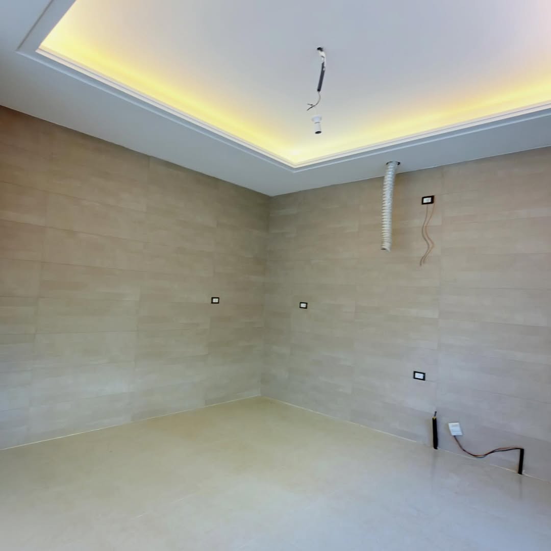 Ground floor apartment — 450 sqm