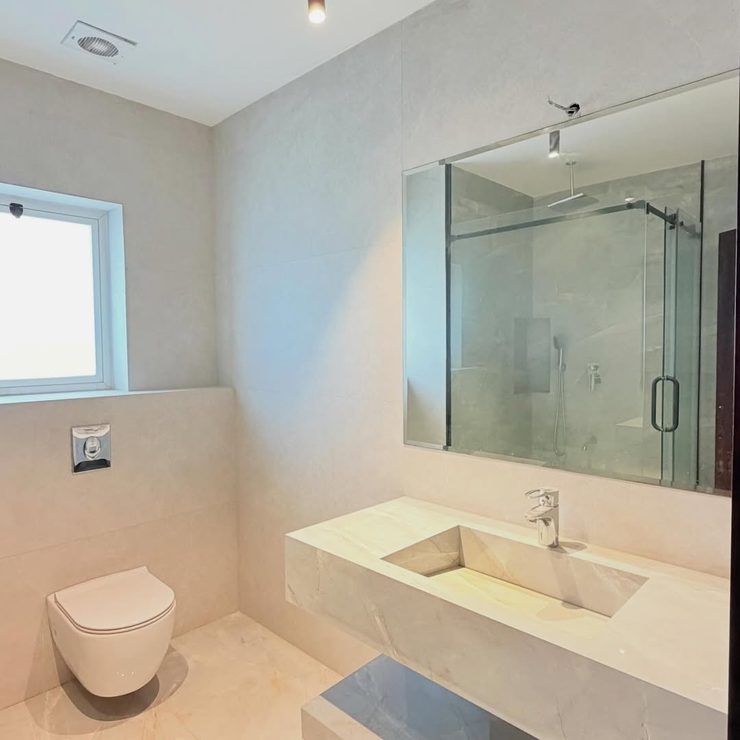 Villa in a compound,   622 sqm.