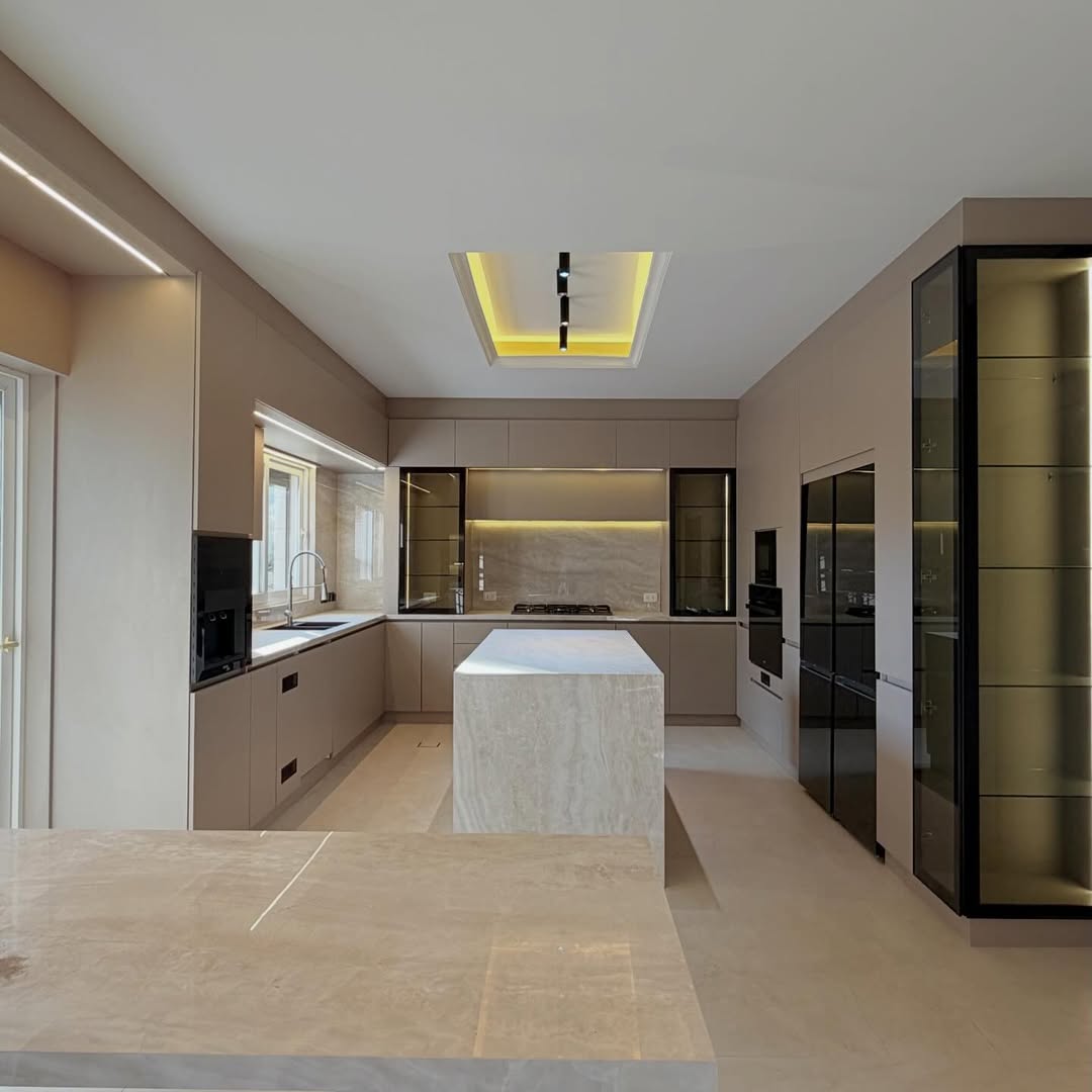 Villa in a compound,   622 sqm.