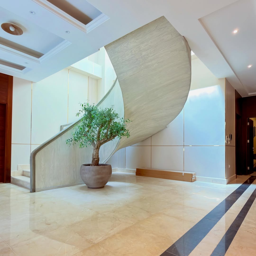 Villa with a land area of 761 m² and a built-up area of 1,065sqm