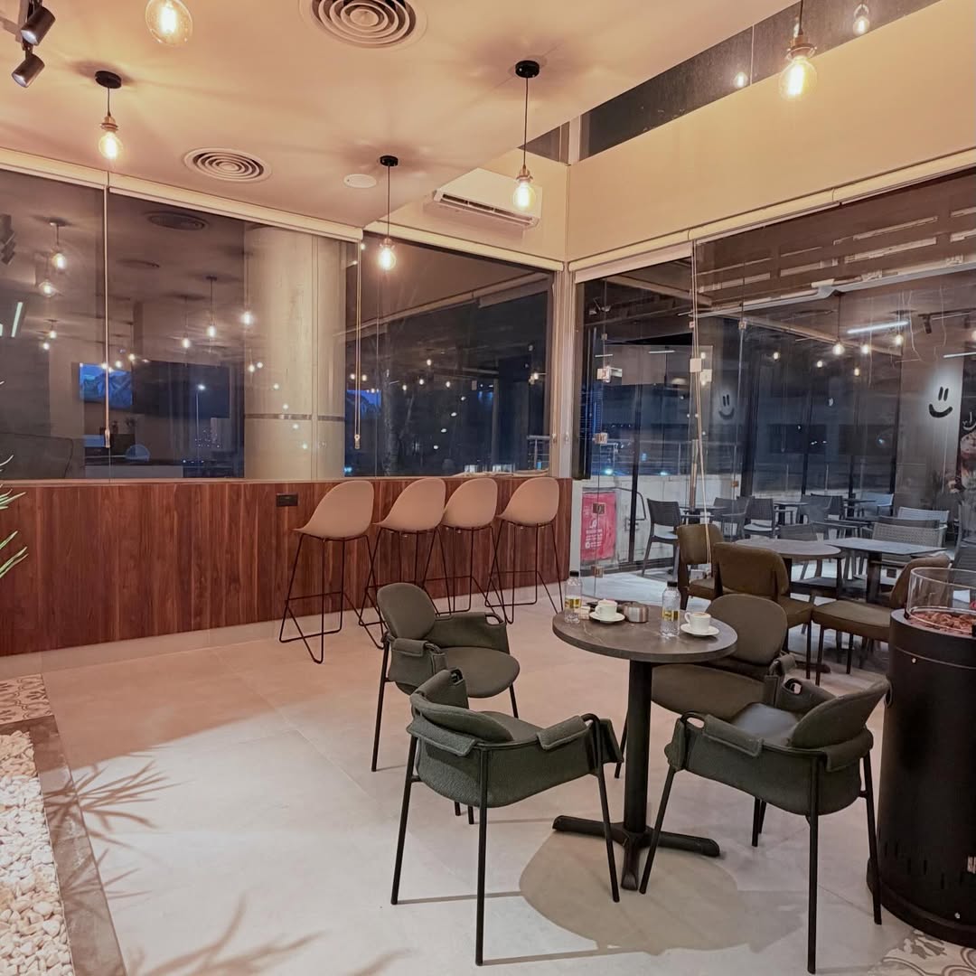 A coffee house for sale, 300sqm