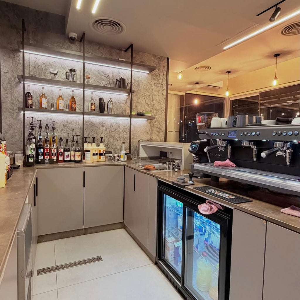 A coffee house for sale, 300sqm